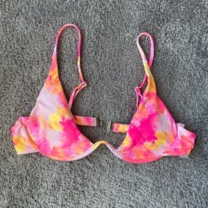 ✨✨3 for 30✨✨SHEIN bikini top.